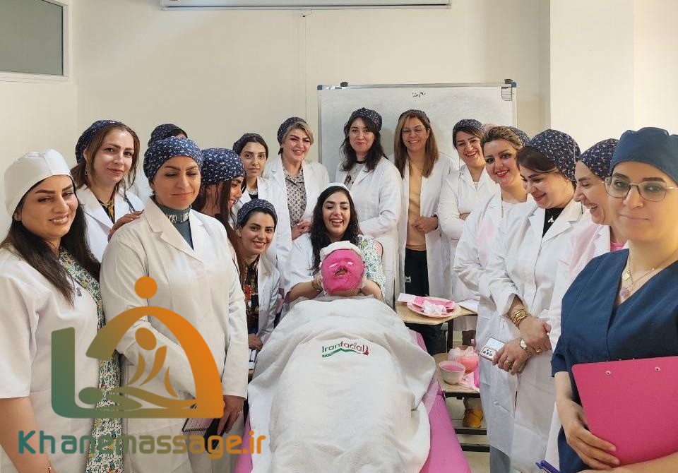 آموزش پاکسازی پوست در اصفهان | آموزش فیشیال در اصفهان با مدرک معتبر ❤️